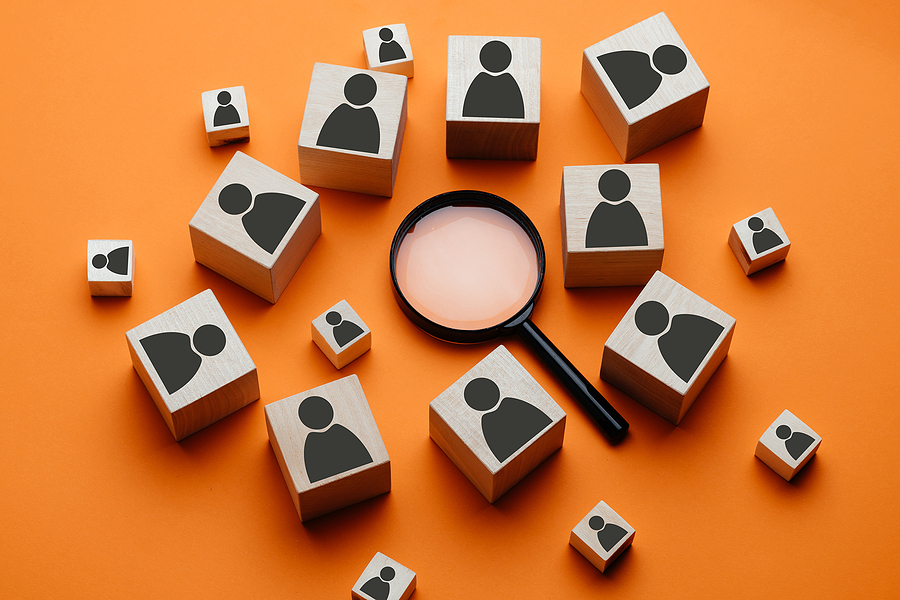 automotive executive search magnifying glass